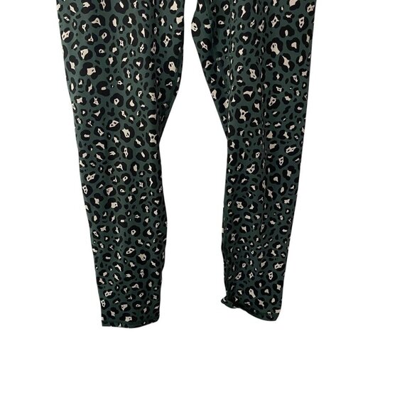 Fabletics Define PowerHold High-Waisted 7/8 Legging Leopard Green Medium Yoga - Picture 3 of 10